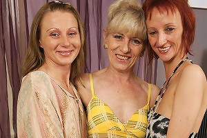 9654 Three Mature Lesbians Party On The Couch Porno Movies Watch Porn Online Free Sex Videos